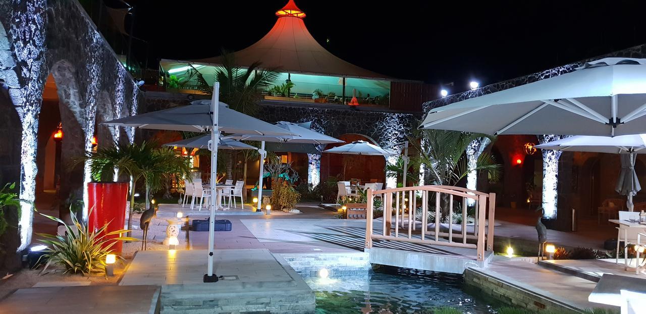Hacienda Plaza Hotel Pereybere Beach Exterior foto