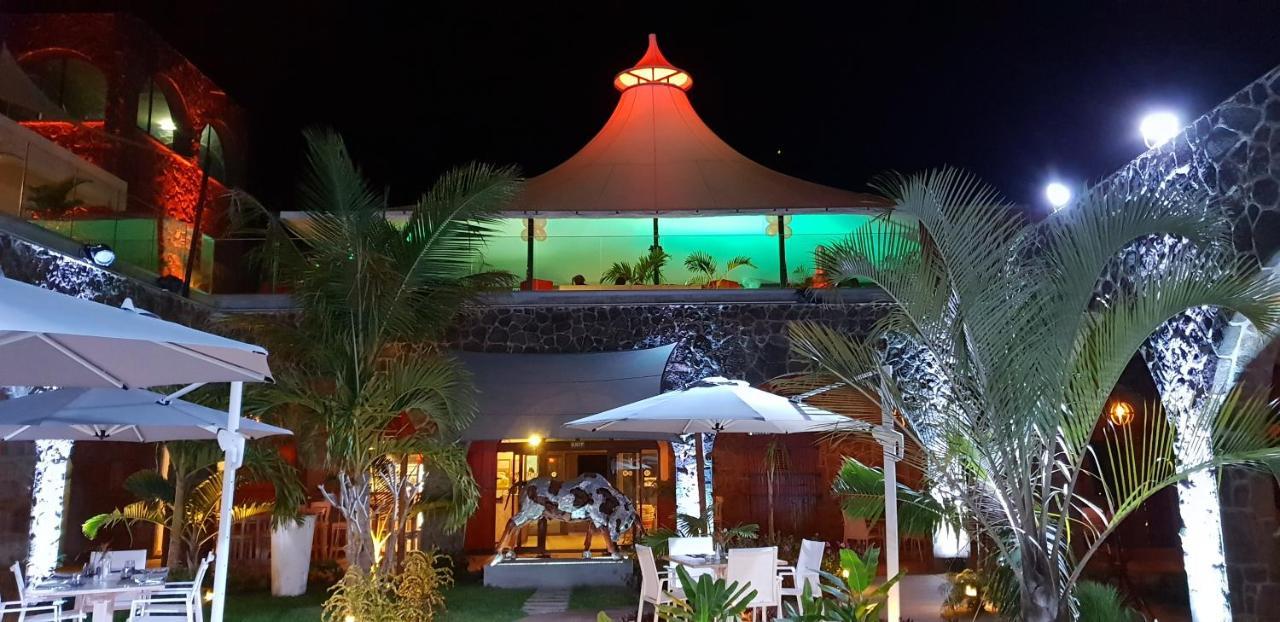 Hacienda Plaza Hotel Pereybere Beach Exterior foto