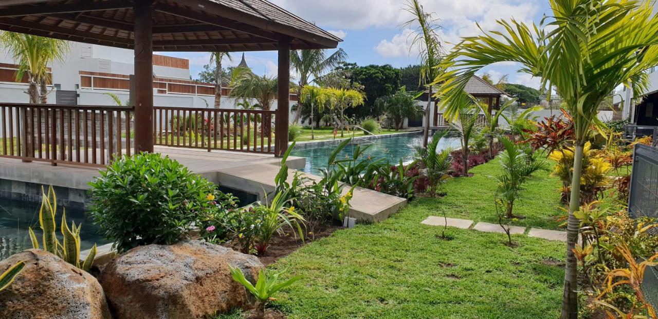 Hacienda Plaza Hotel Pereybere Beach Exterior foto